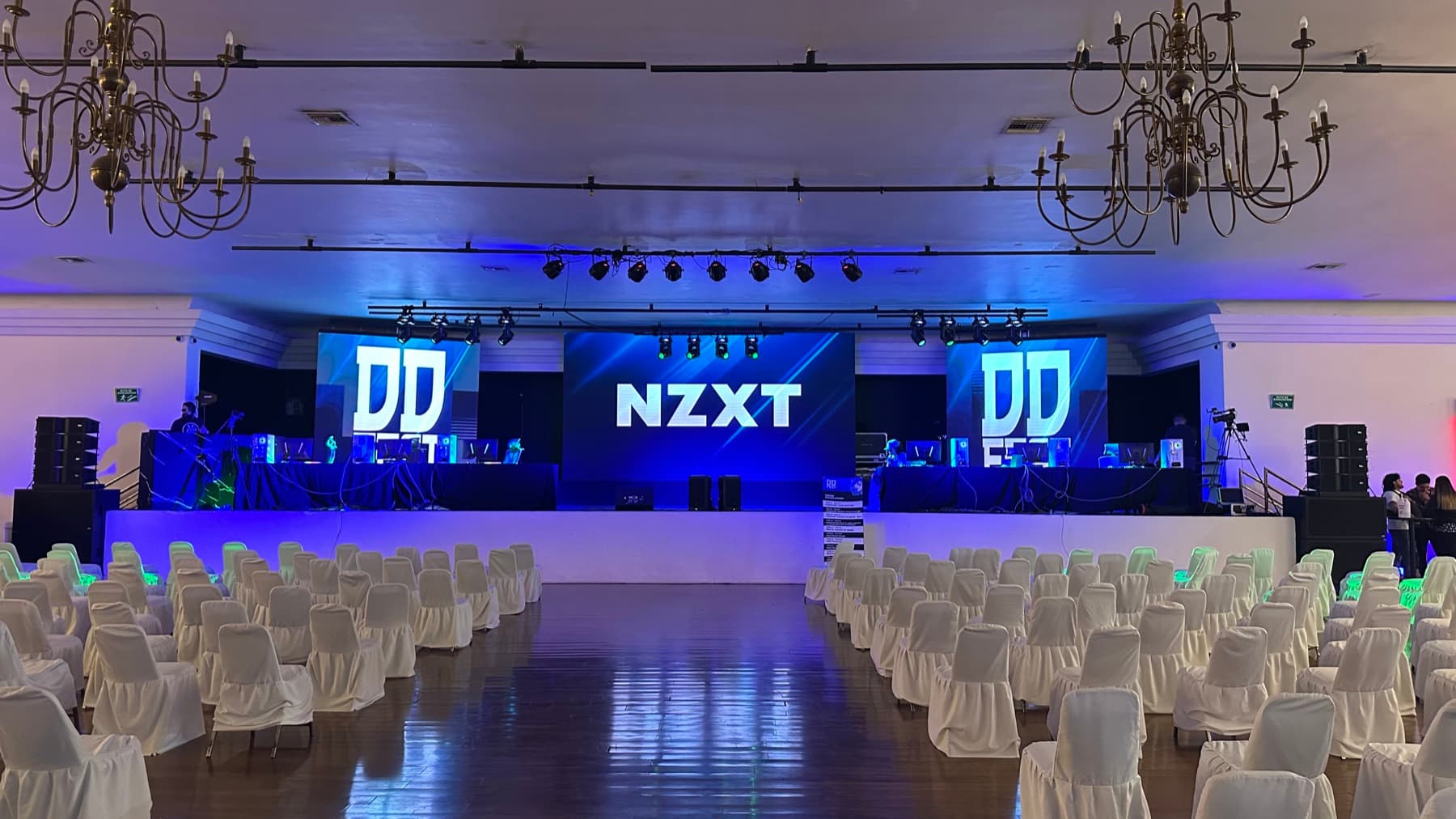 Escenario corporativo producido por TOP